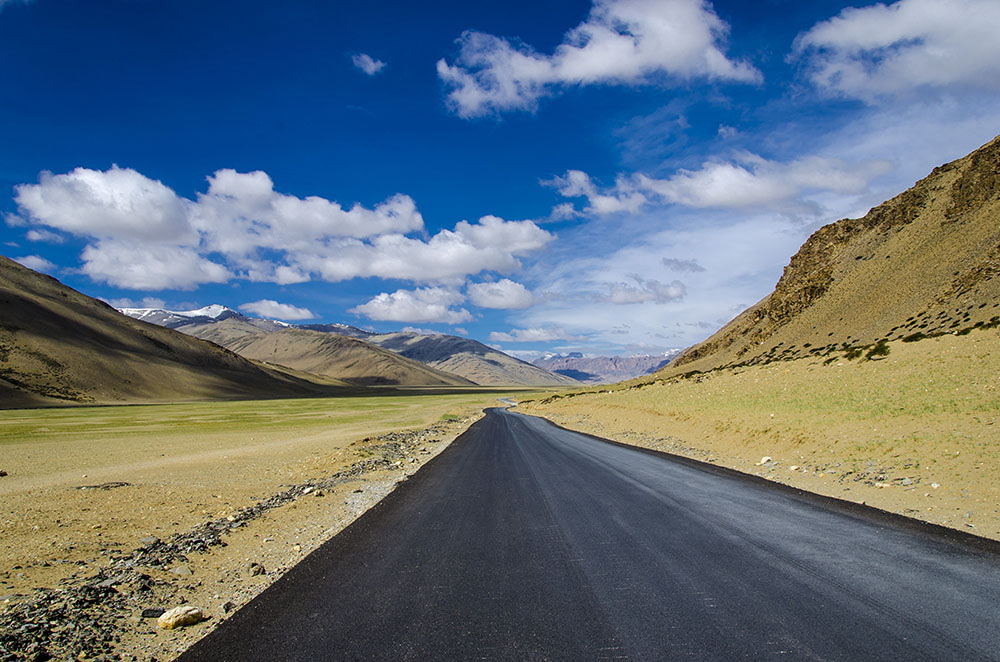 Road Safety on Manali Leh Ladakh Srinagar Road Tour – Tips to Keep in Mind  - Crazy Riders