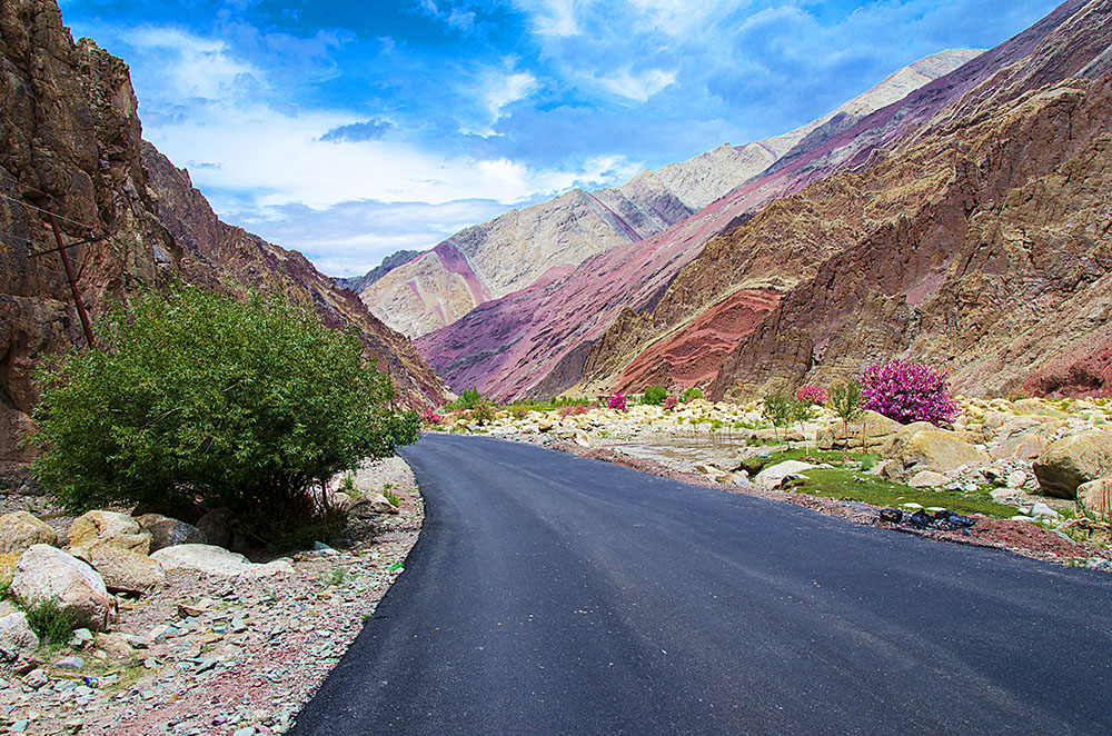 Delhi to Leh Ladakh the Ultimate 12-Day Road Tour via Manali - Crazy Riders